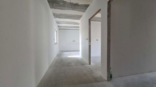 Eladó iroda, Sopronban 45 M Ft / költözzbe.hu