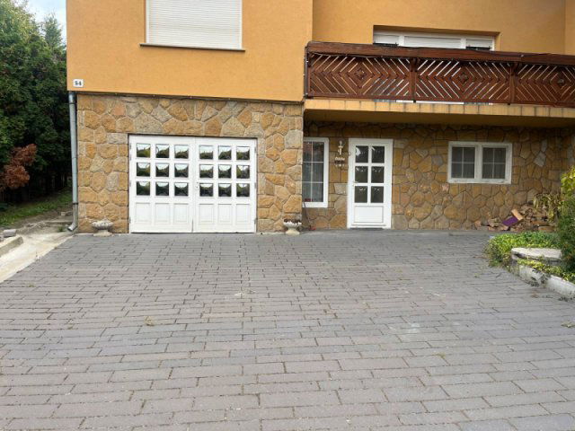 Eladó családi ház, Piliscsabán 140 M Ft, 4 szobás