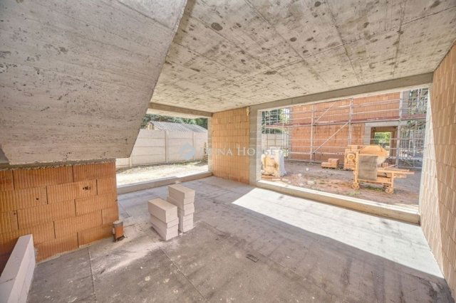 Eladó ikerház, Budapesten, XVIII. kerületben 132.5 M Ft, 5 szobás