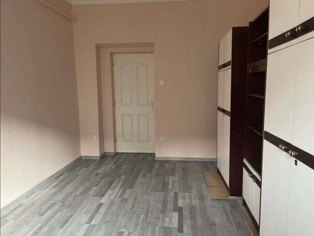 Eladó téglalakás, Budapesten, XX. kerületben, Vágóhíd utcában