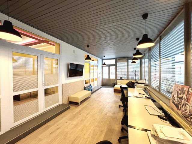 Kiadó iroda, Budapesten, XVI. kerületben 450 E Ft / hó, 4 szobás