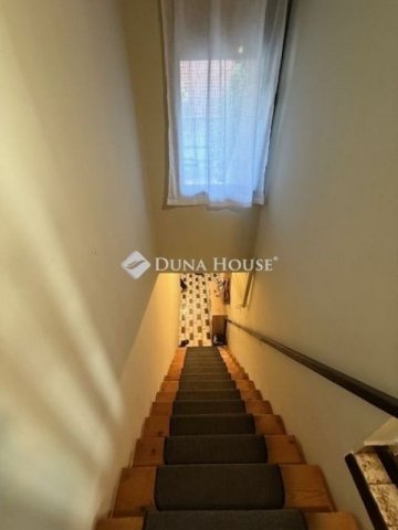 Eladó családi ház, Vecsésen 71.5 M Ft, 3 szobás