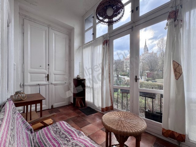 Kiadó téglalakás, albérlet, I. kerületben, Iskola utcában