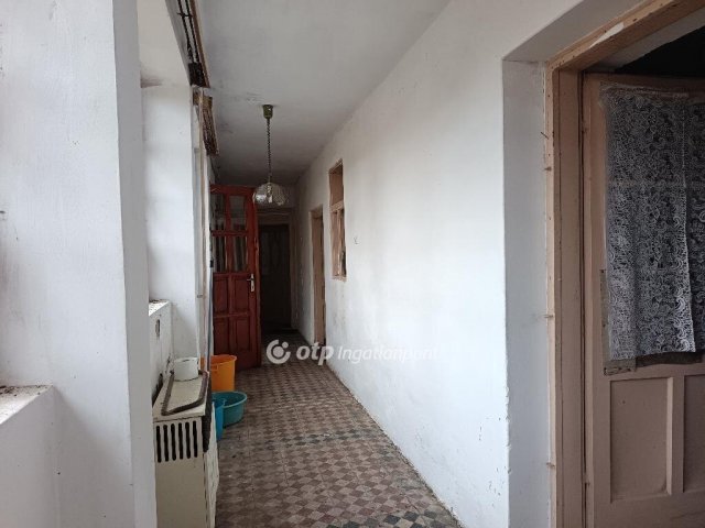 Eladó családi ház, Sárándon 28.5 M Ft, 4 szobás