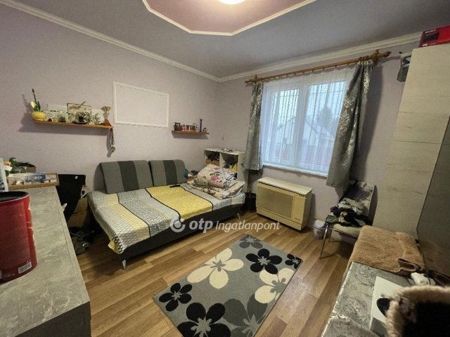 Eladó családi ház, Nyíregyházán 69.999 M Ft, 3 szobás