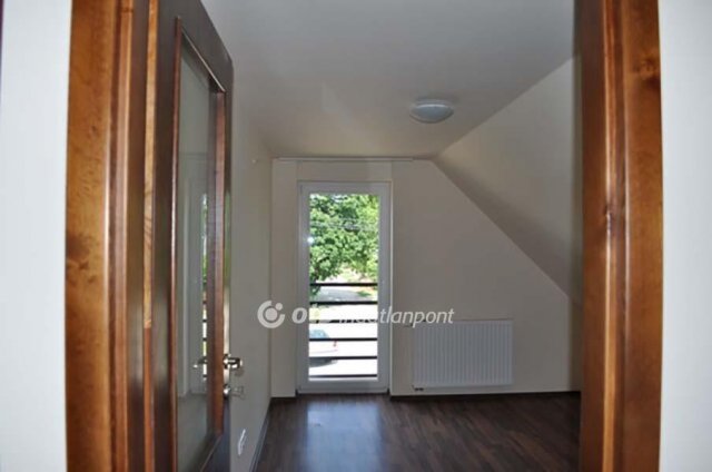 Eladó családi ház, Gárdonyban 150 M Ft, 5+5 szobás