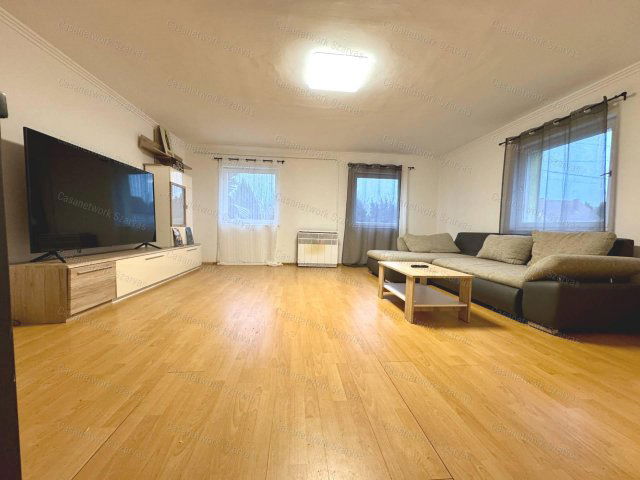 Eladó családi ház, Orosházán 35 M Ft, 3 szobás