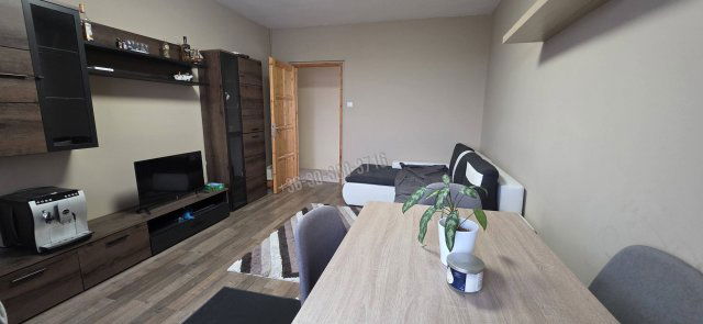 Eladó panellakás, Dunaújvárosban 34.9 M Ft, 2 szobás