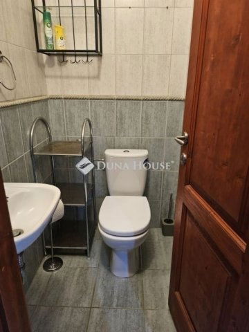 Eladó családi ház, Fóton 142.5 M Ft, 4+1 szobás