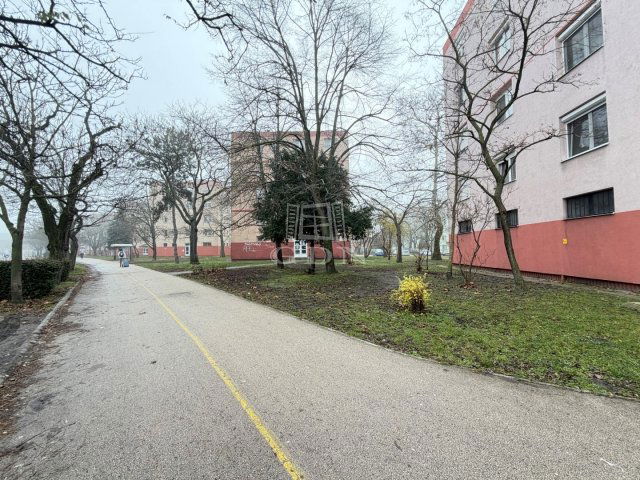 Eladó téglalakás, Székesfehérvárott 40.9 M Ft, 1+1 szobás