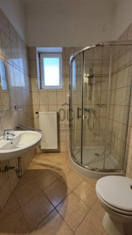 Eladó családi ház, Budapesten, X. kerületben 265 M Ft, 7 szobás