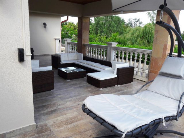 Eladó családi ház, Nyíregyházán 185 M Ft, 5 szobás