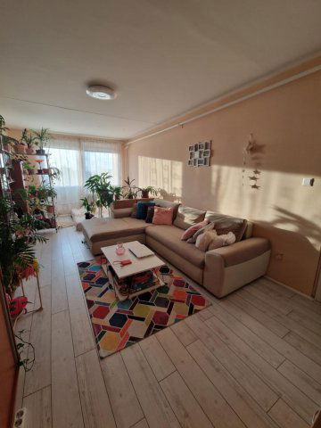 Eladó panellakás, Pécsett 38.8 M Ft, 2 szobás