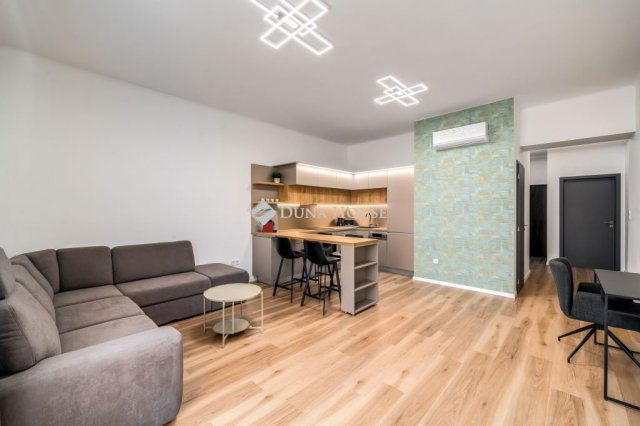 Eladó téglalakás, Budapesten, IX. kerületben 134.9 M Ft