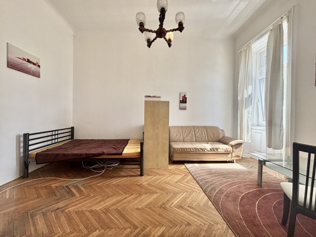 Kiadó téglalakás, albérlet, VIII. kerületben, Teleki László téren