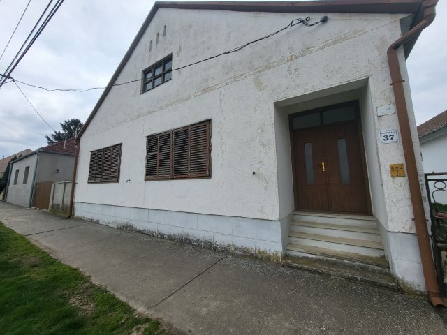 Eladó családi ház, Vokányon 30 M Ft, 4 szobás