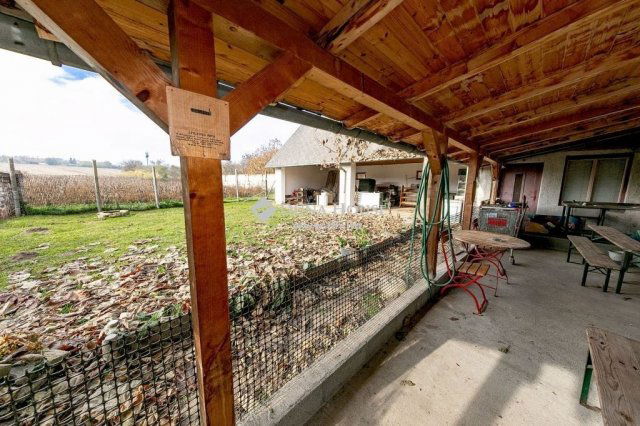 Eladó családi ház, Mezőszilason 52.9 M Ft, 1 szobás