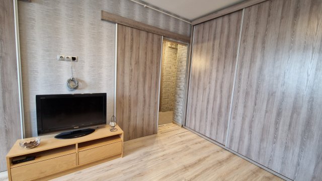 Eladó panellakás, Jászberényben, Pesti utcában 24.9 M Ft