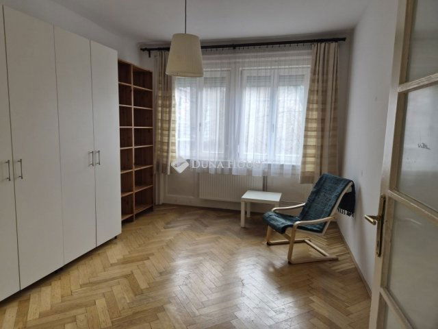 Eladó téglalakás, Budapesten, III. kerületben 140.5 M Ft