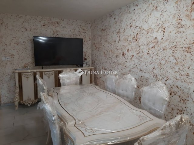Eladó családi ház, Turán 38 M Ft, 3 szobás
