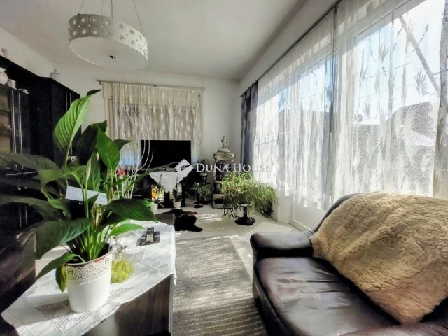 Eladó családi ház, Dunakeszin 119 M Ft, 3 szobás