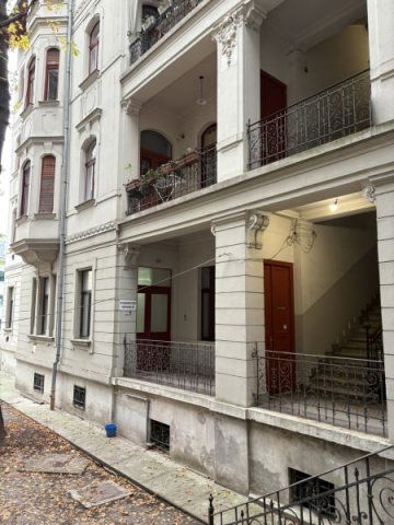 Eladó téglalakás, Budapesten, I. kerületben, Batthyány utcában