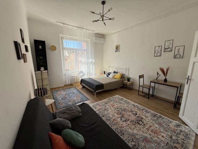 Eladó téglalakás, Budapesten, VIII. kerületben 44.9 M Ft