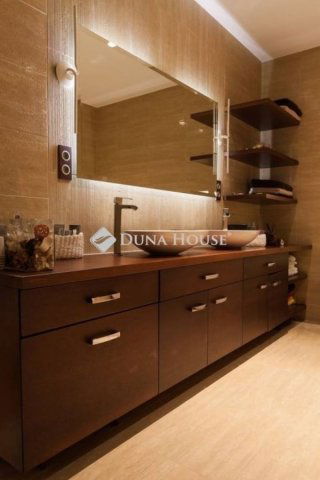 Eladó családi ház, Taksonyon 275 M Ft, 4 szobás