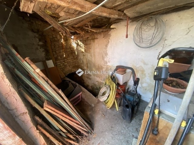 Eladó családi ház, Pécelen 55 M Ft, 3 szobás