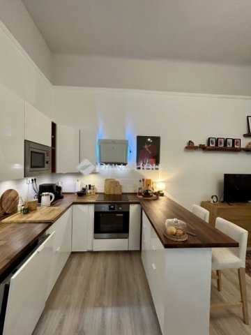 Eladó téglalakás, Budapesten, VIII. kerületben 105 M Ft