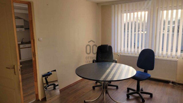 Kiadó ipari ingatlan, Tatabányán 110 E Ft / hó