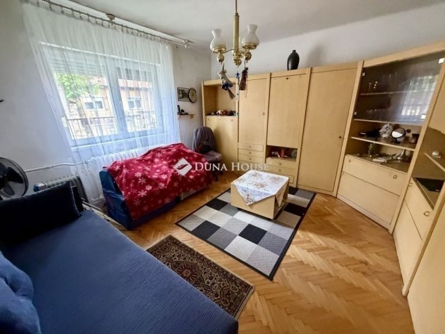 Eladó sorház, Pécsett 64.9 M Ft, 3 szobás / költözzbe.hu