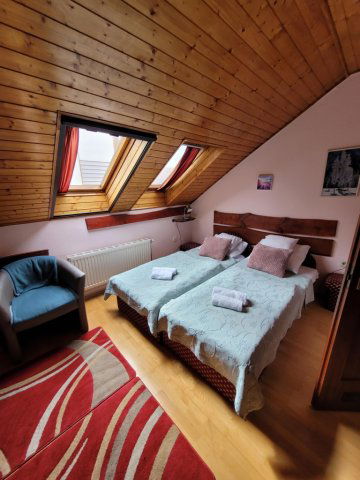 Eladó hotel, Pécsett 650 M Ft, 23 szobás / költözzbe.hu