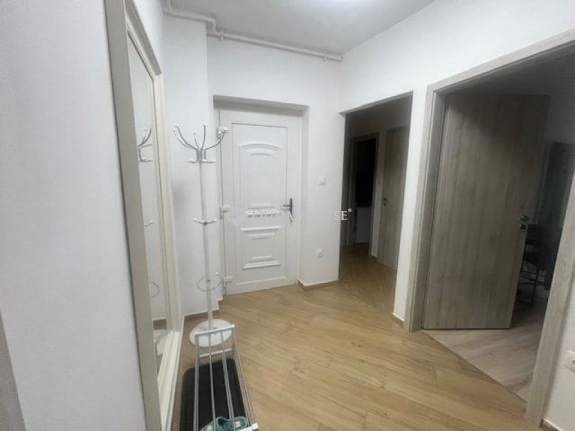 Eladó téglalakás, Pécsett 122 M Ft, 4 szobás