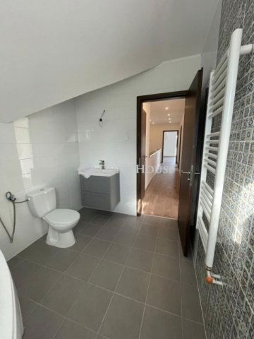 Eladó ikerház, Budapesten, XVI. kerületben 179.9 M Ft, 5 szobás