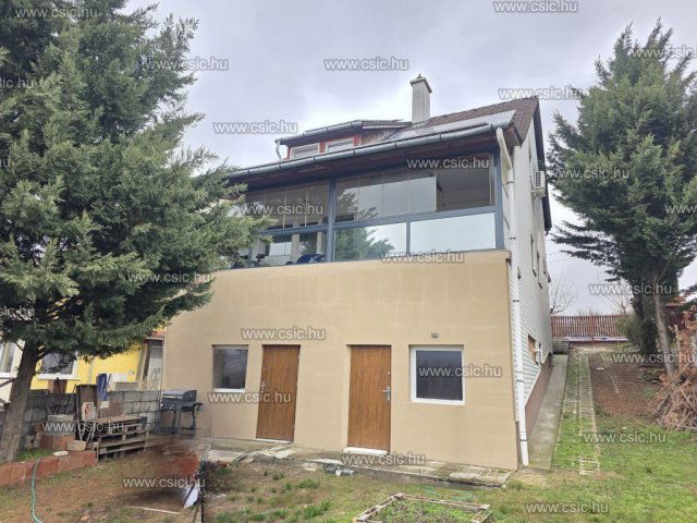 Eladó családi ház, Pilisborosjenőn 129.9 M Ft, 5 szobás