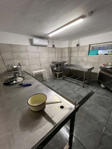 Eladó mezogazdasagi ingatlan, Szentkirályon 150 M Ft, 3 szobás