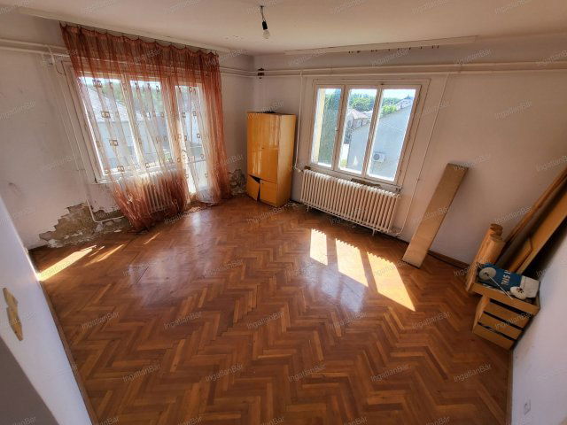 Eladó téglalakás, Nyírmadán 85 M Ft, 12 szobás