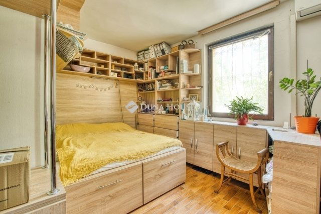 Eladó családi ház, Budaörsön 234.9 M Ft, 10 szobás