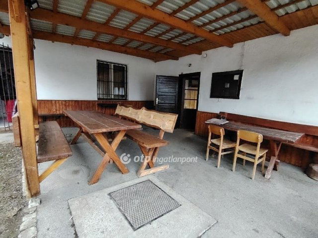 Eladó üzlethelyiség, Szőkéden 23 M Ft / költözzbe.hu