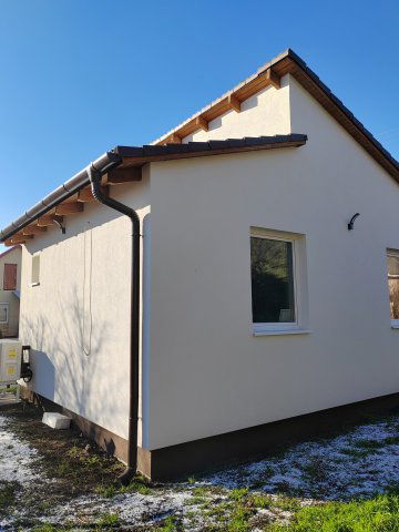 Eladó családi ház, Kiskunlacházán 63.9 M Ft, 3 szobás