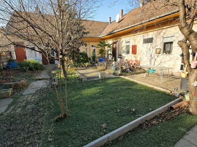 Eladó téglalakás, Budapesten, XV. kerületben 69.9 M Ft