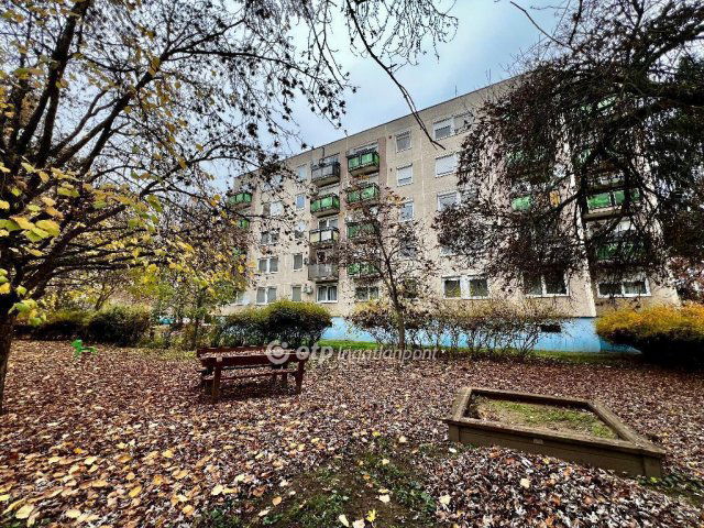 Eladó panellakás, Tiszavasváriban 18.49 M Ft, 2 szobás