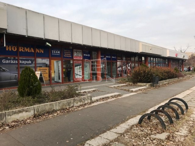 Kiadó üzlethelyiség, Kecskeméten 89 E Ft / hó