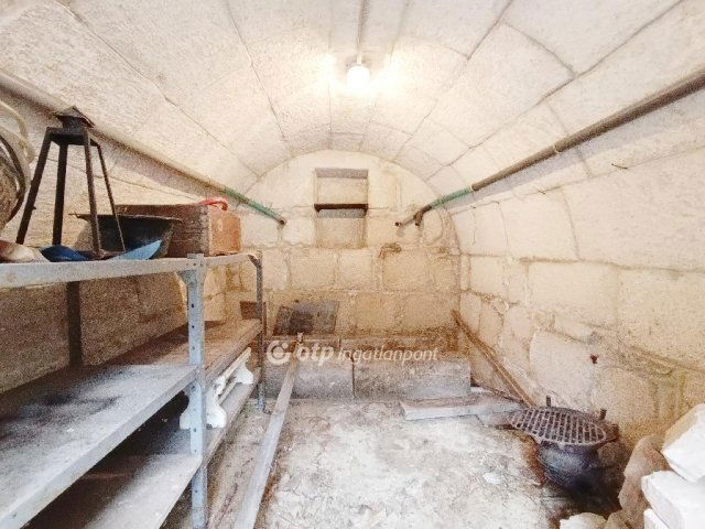 Eladó családi ház, Sóskúton 64.9 M Ft, 3 szobás