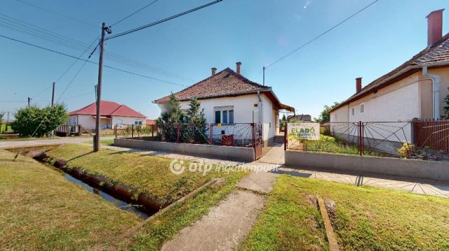 Eladó családi ház, Nagyecseden 15.99 M Ft, 2 szobás