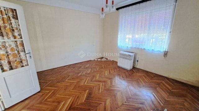 Eladó családi ház, Zsámbokon 45 M Ft, 3 szobás