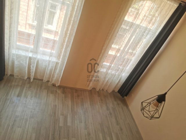 Eladó téglalakás, Budapesten, VIII. kerületben 45 M Ft, 1 szobás