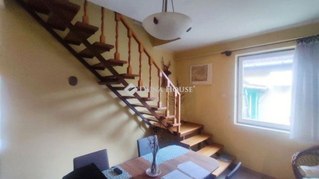 Eladó családi ház, Nagykanizsán 48.5 M Ft, 5 szobás