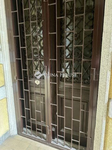 Eladó téglalakás, Budapesten, V. kerületben 170 M Ft, 3 szobás